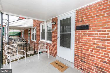 1402 Redfern Avenue - Photo 1