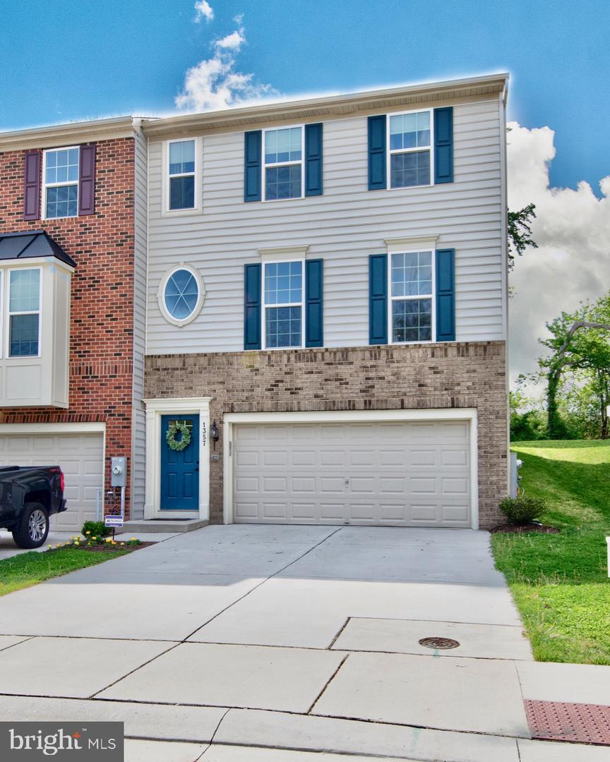 1357 Dickinson Court - Photo 1
