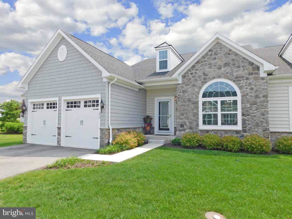850 Reynards Run - Photo 1