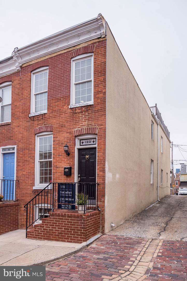122 Clement Street - Photo 1