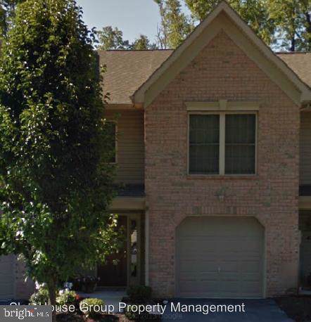 525 Pond View Court - Photo 1