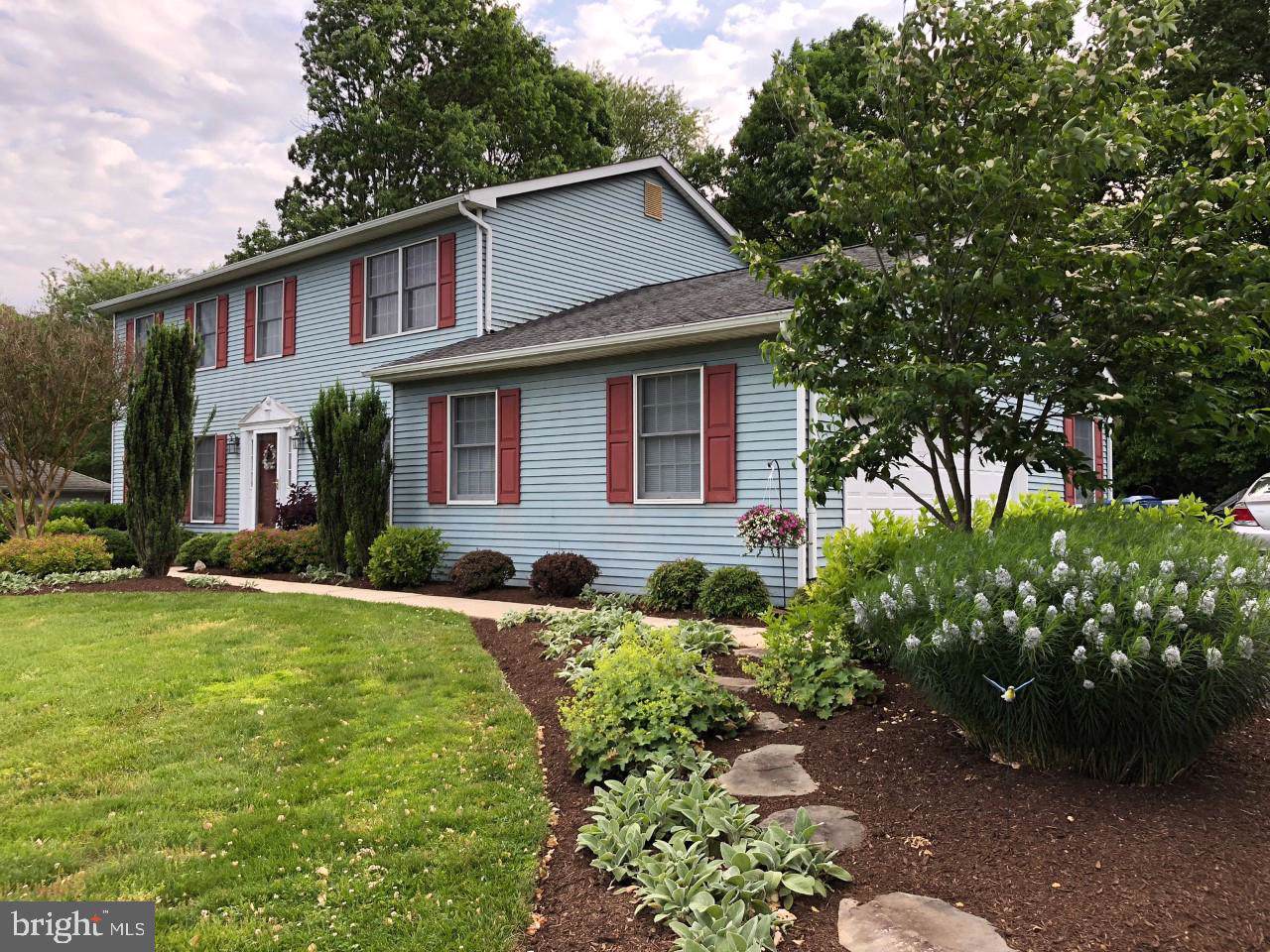 710 Lora Lane - Photo 1