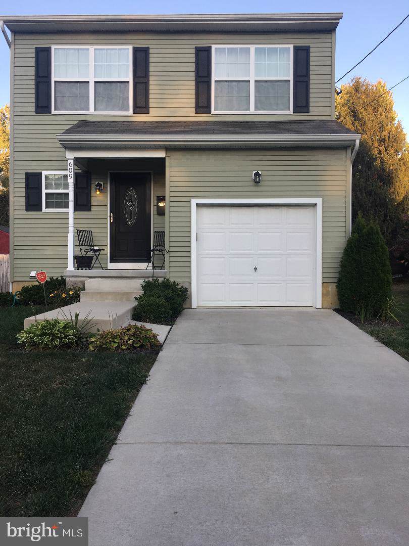 609 Walnut Avenue - Photo 1