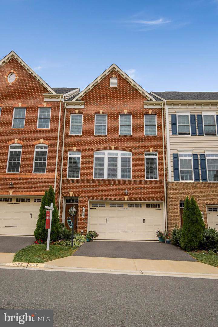 25136 Deerhurst Terrace - Photo 1