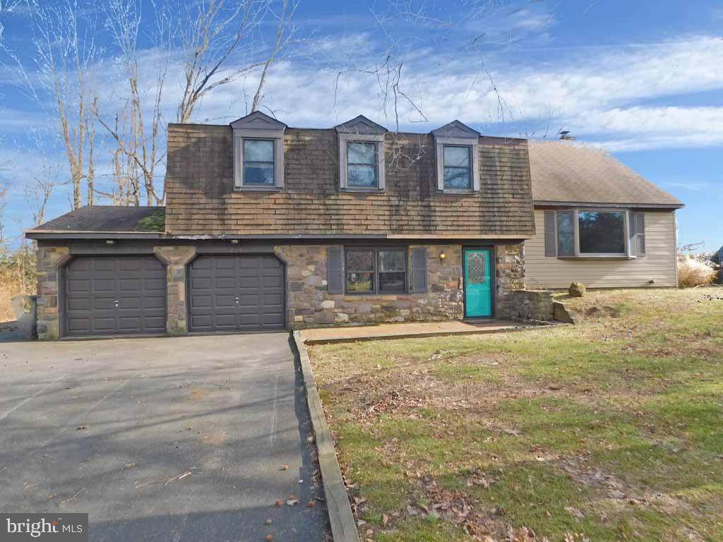 275 Saint Leonards Road - Photo 1