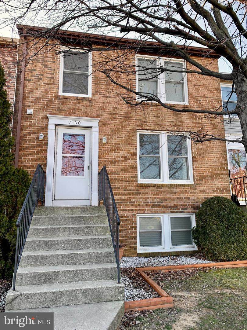 7160 Glenmeadow Court - Photo 1