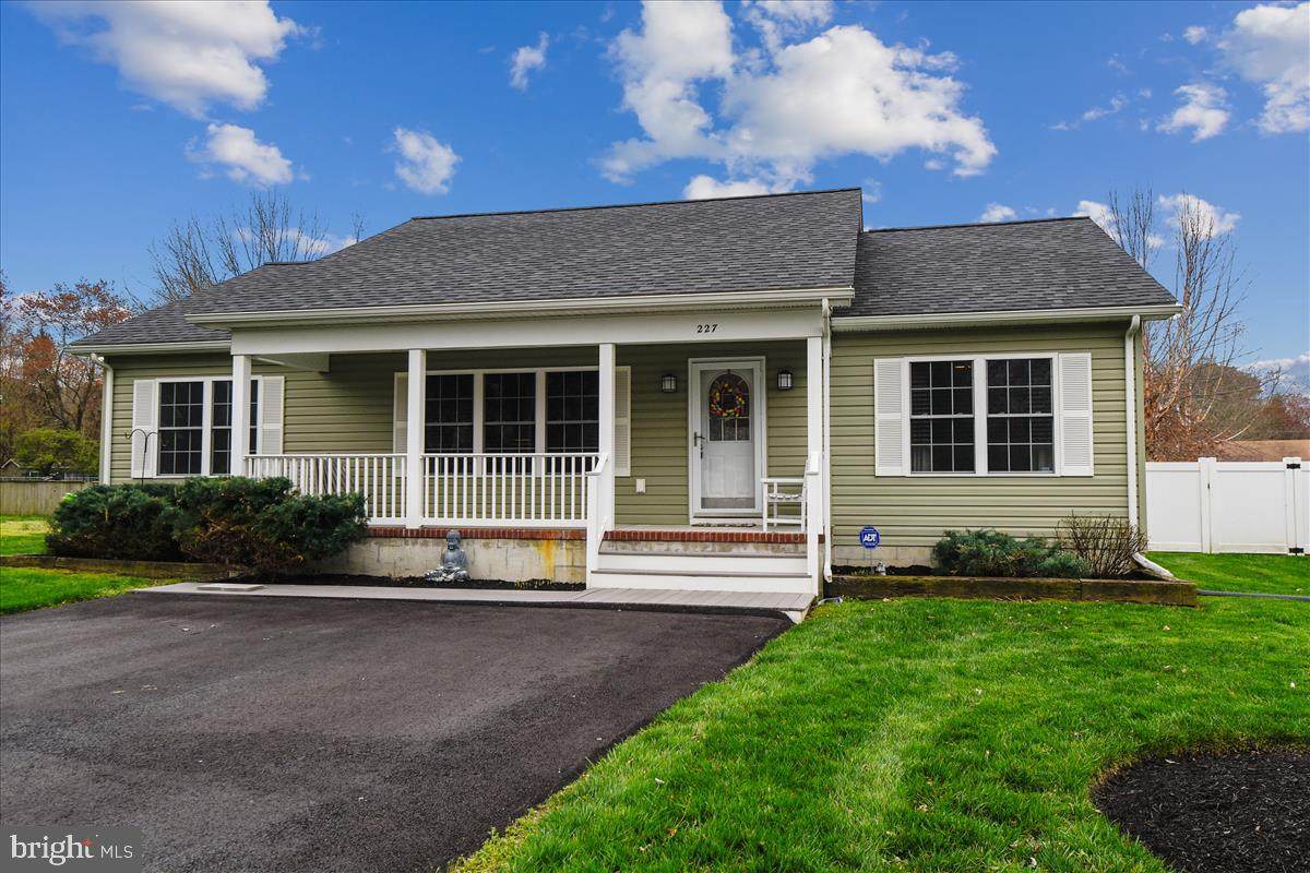 227 Evans Avenue - Photo 1