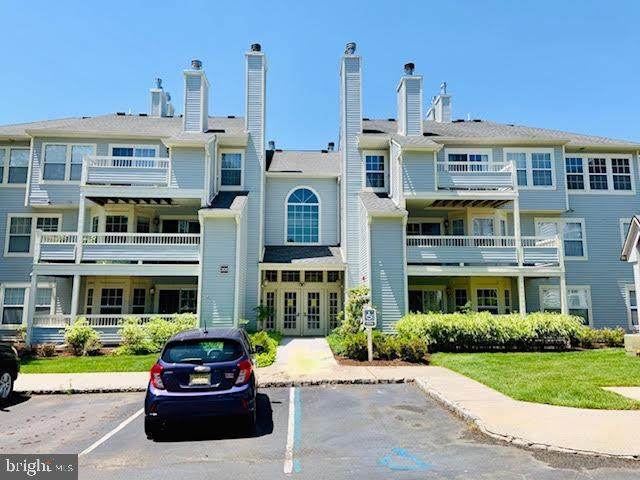 305 Trinity Court - Photo 1