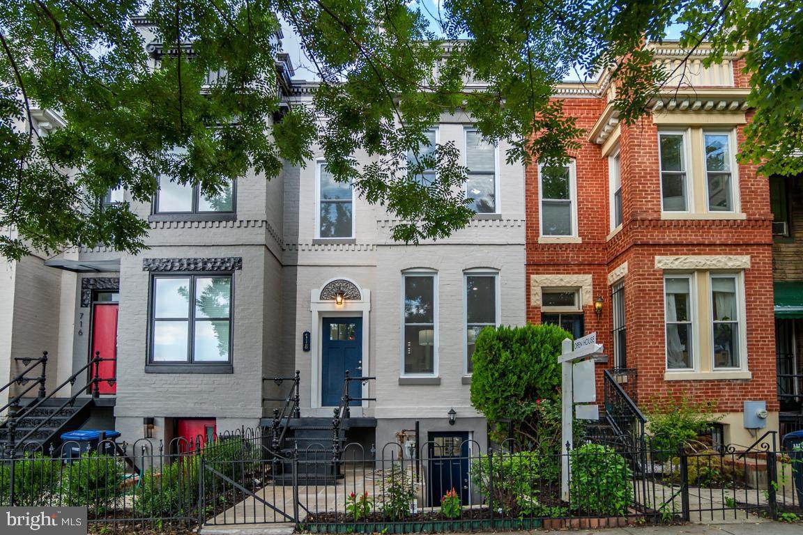 718 L Street - Photo 1