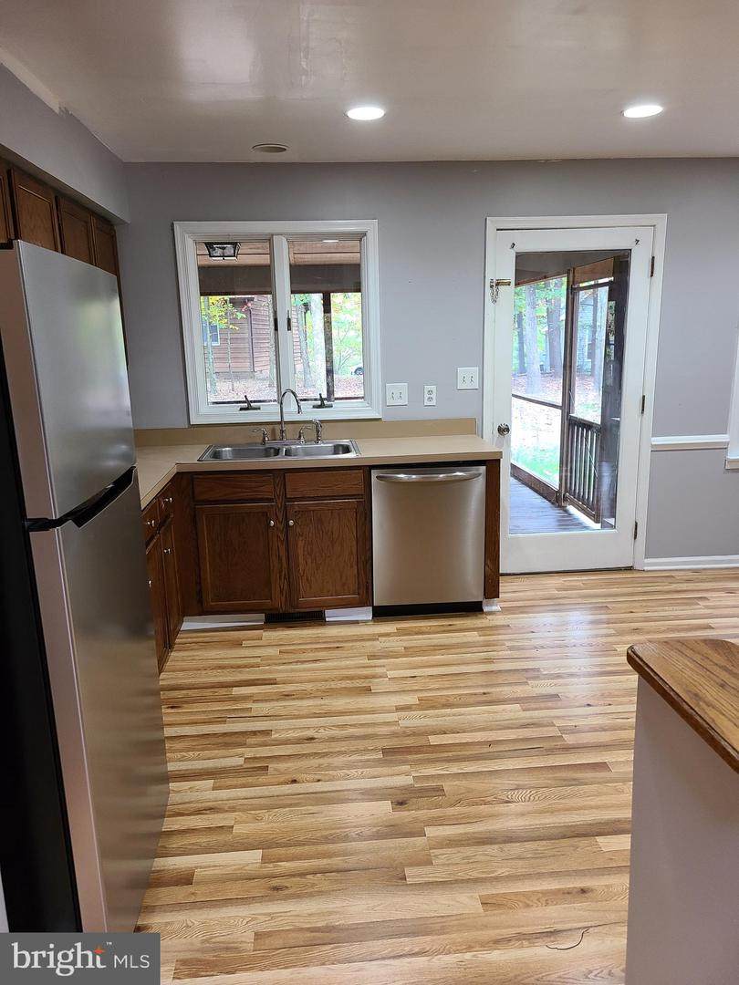 129 Dogwood Drive - Photo 1