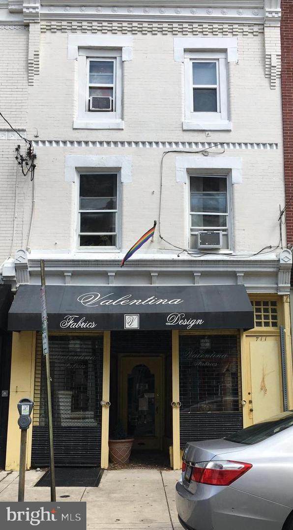 711 4TH Street - Photo 1
