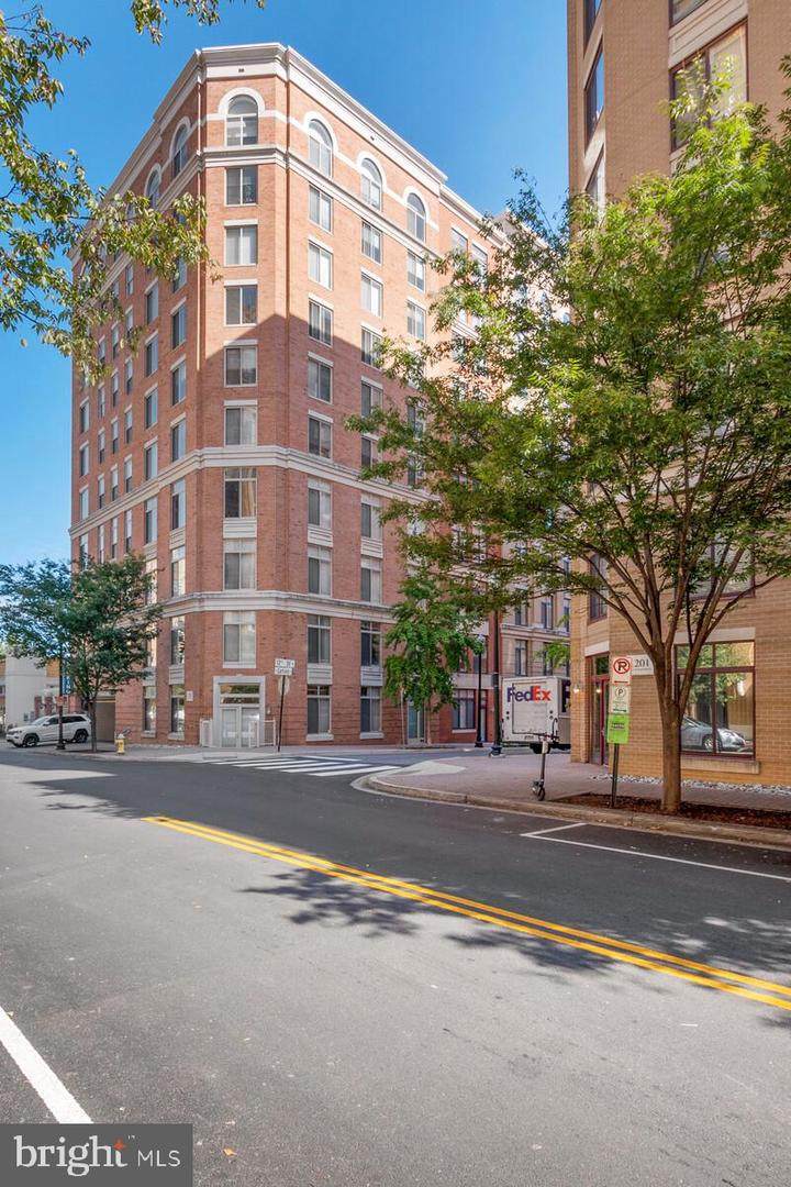 1205 Garfield Street - Photo 1