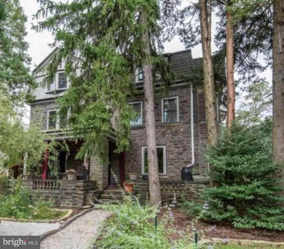 112 Upsal Street - Photo 1