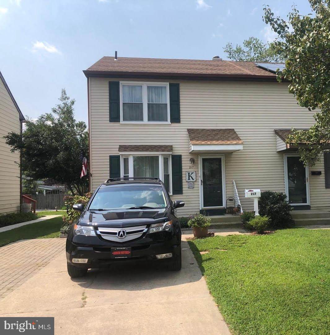 217 Leona Court - Photo 1