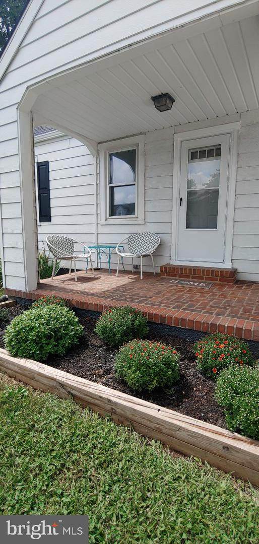 5716 Pope Street - Photo 1