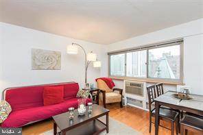 2101-17 Chestnut Street - Photo 1