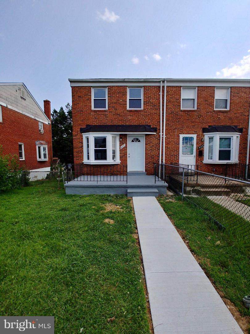 955 Middlesex Road - Photo 1