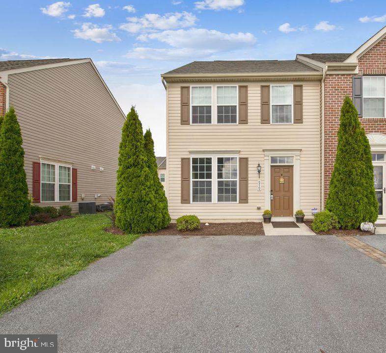 515 White Pine Drive - Photo 1