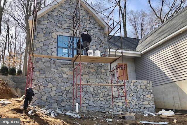 316 Snuff Mill Road - Photo 1