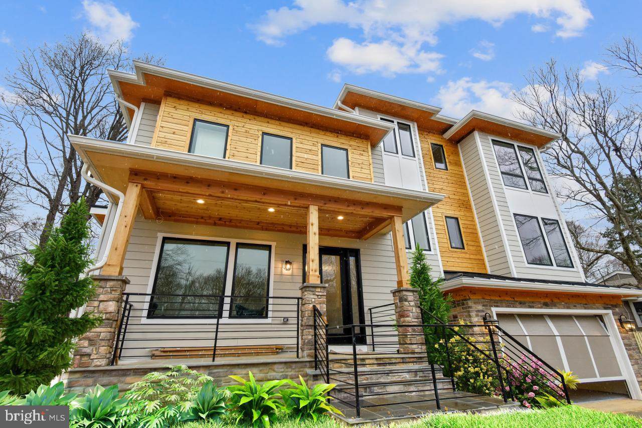 1114 Pekay Street - Photo 1