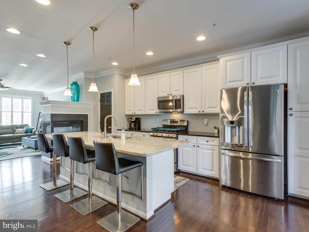 7845 River Rock Way - Photo 1