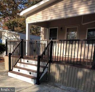 720 Kings Highway - Photo 1