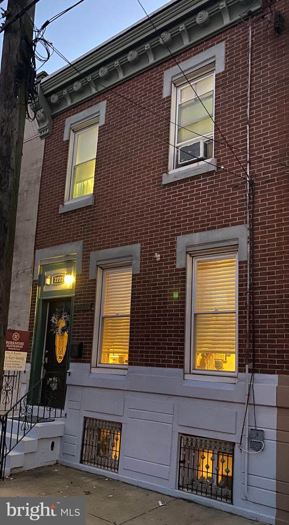 2722 Indiana Avenue - Photo 1