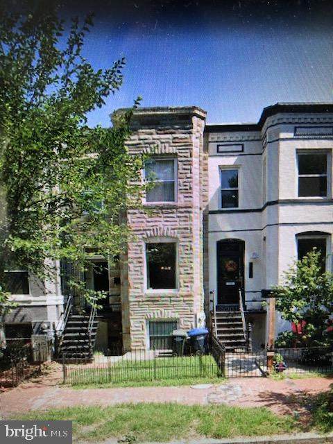 1006 F Street - Photo 1