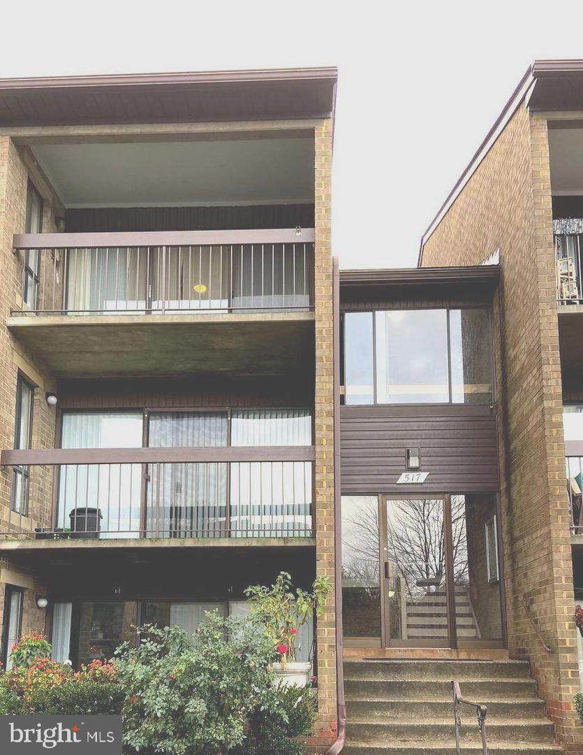 517 Florida Avenue - Photo 1