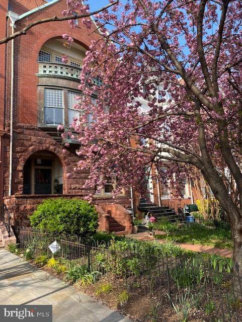 506 Capitol Street - Photo 1