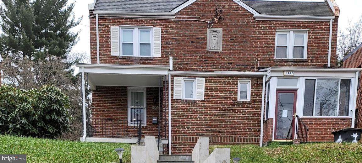 3437 Carpenter Street - Photo 1