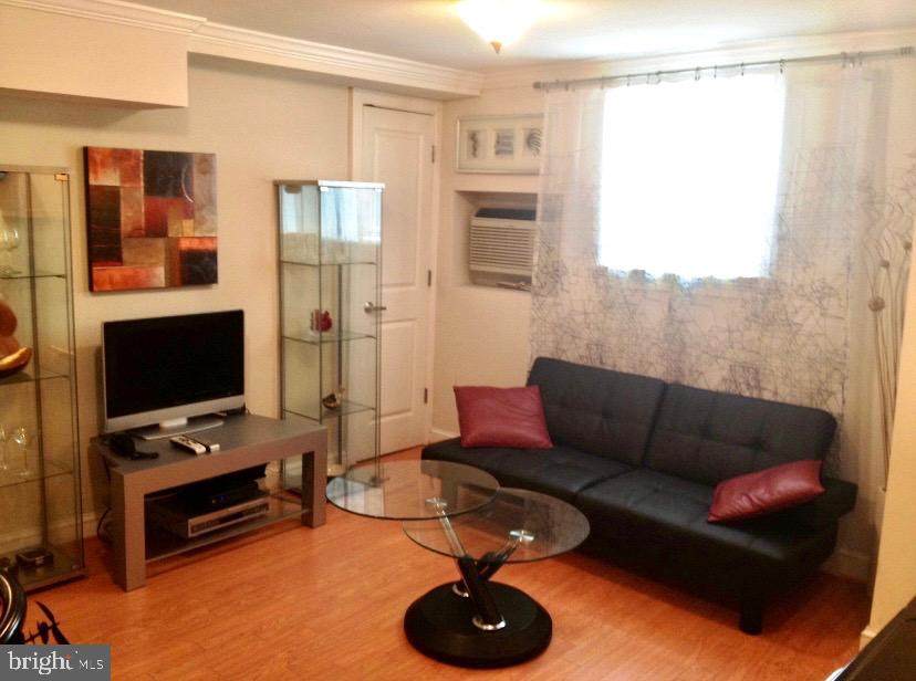 1708 Newton Street - Photo 1