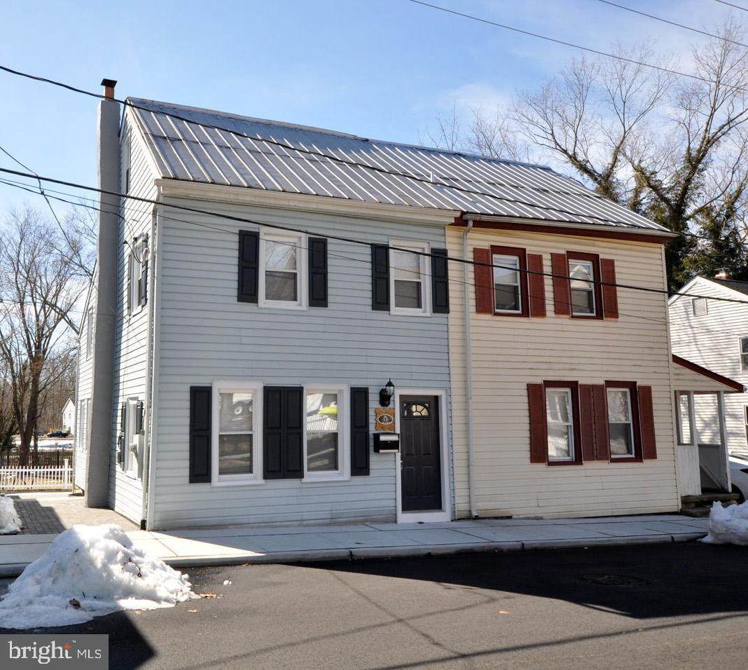 11 Mary Street - Photo 1