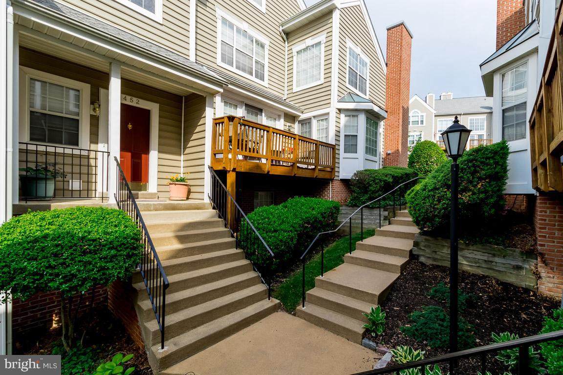 452 Overlook Drive - Photo 1