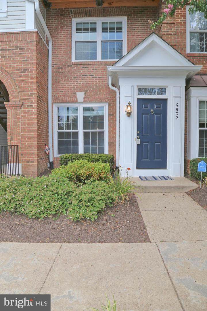 5802 Katelyn Mary Place - Photo 1