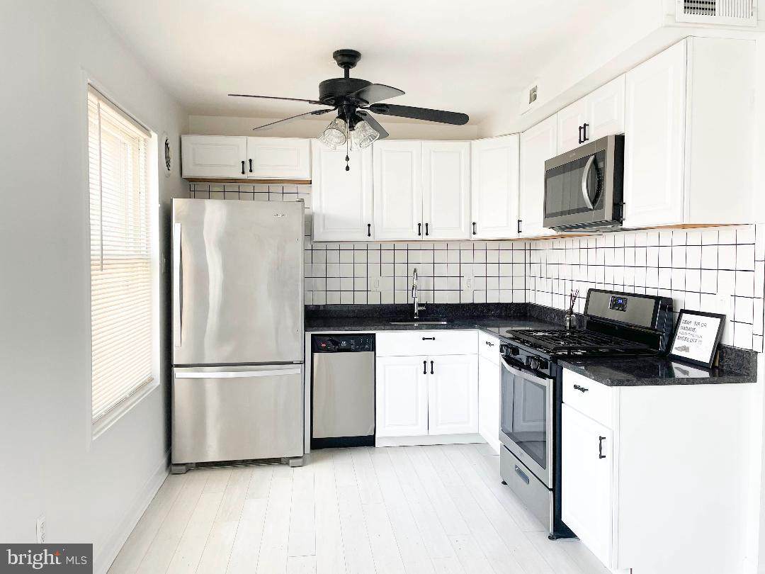 2720 7TH Street - Photo 1