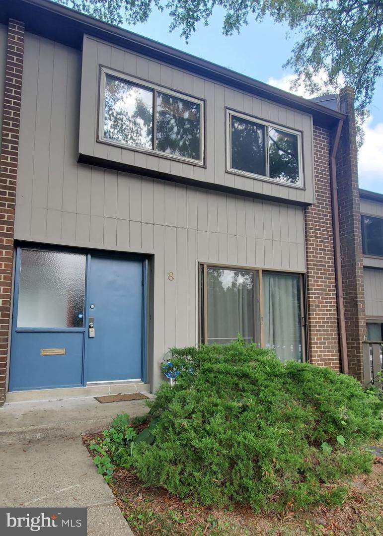 8 Penny Lane - Photo 1