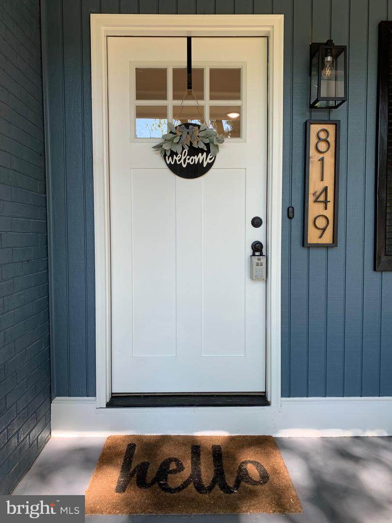 8149 Applewood - Photo 1