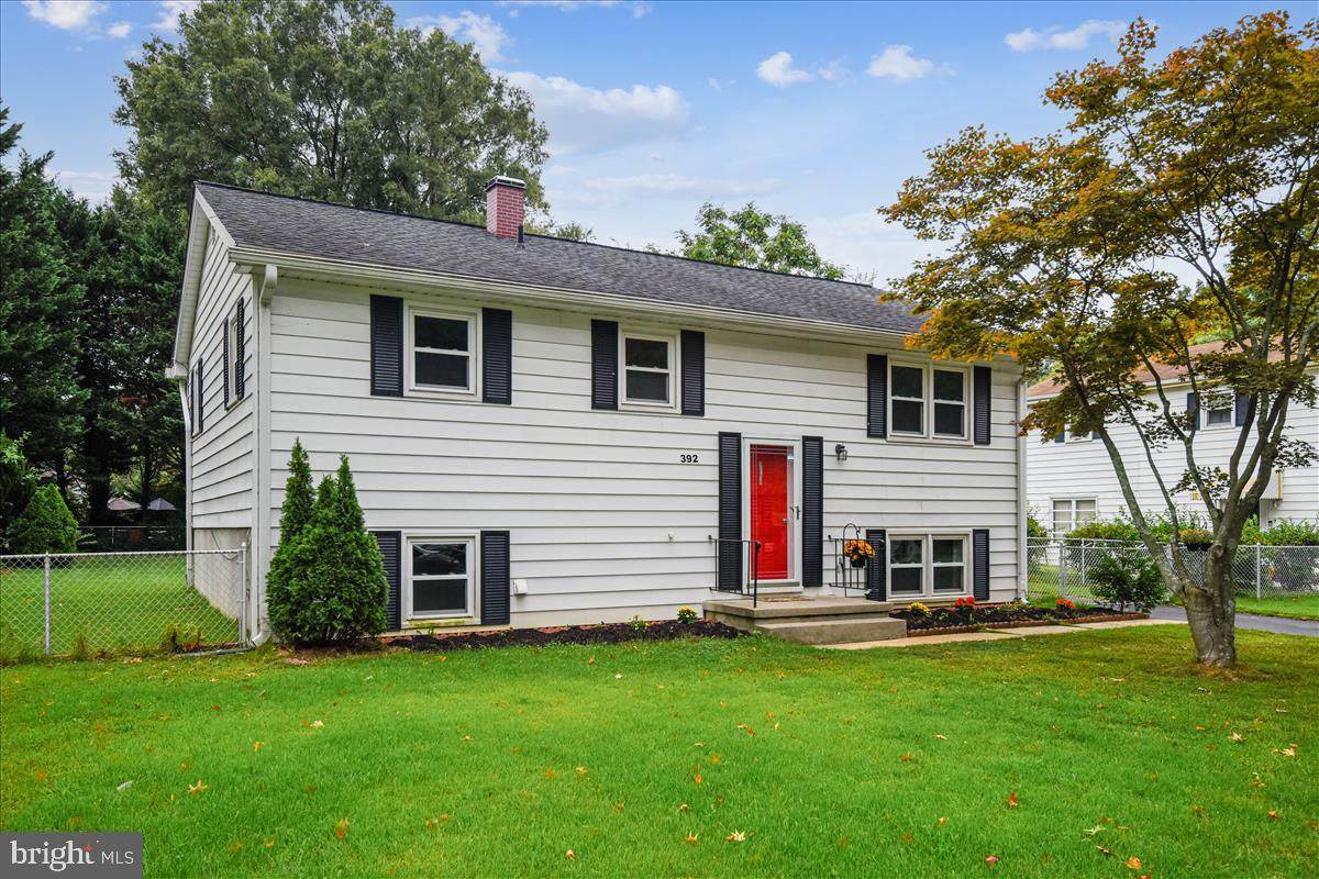 392 Hilltop Lane - Photo 1