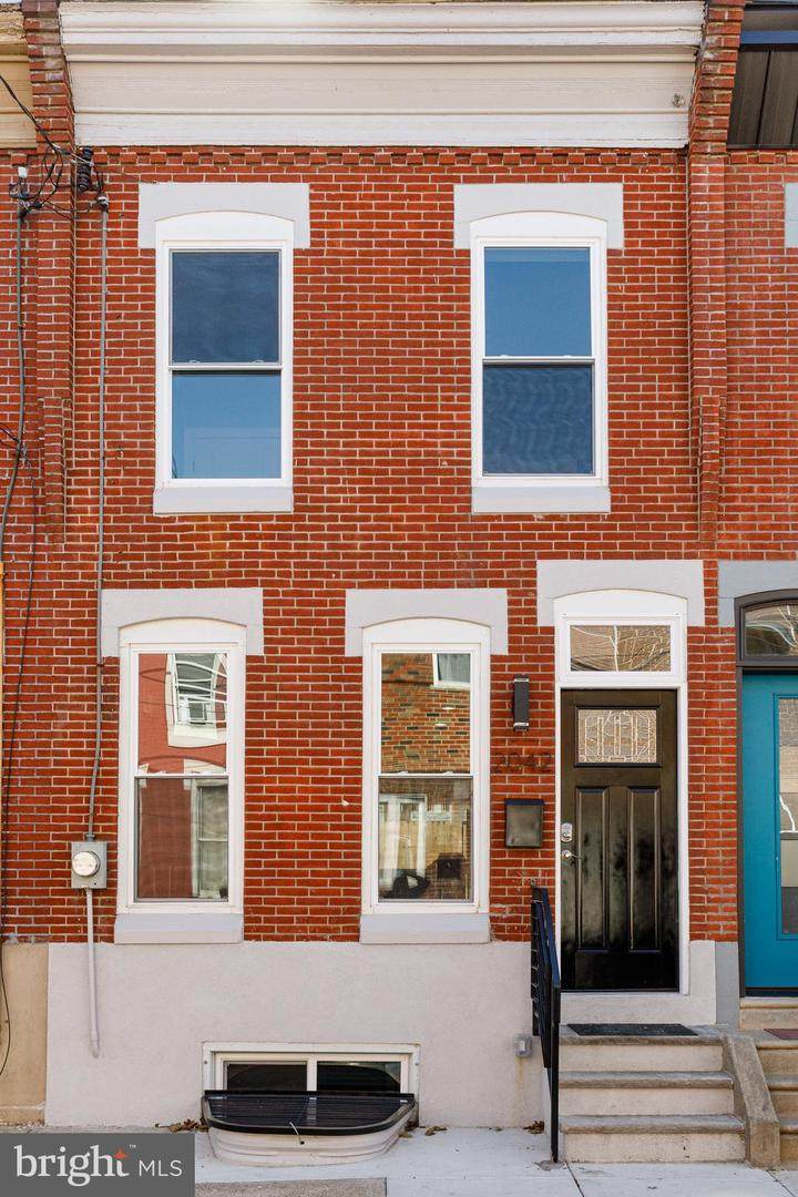 2042 Mountain Street - Photo 1