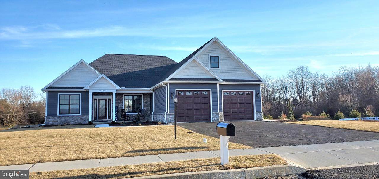 1007 Stonehill Lane - Photo 1