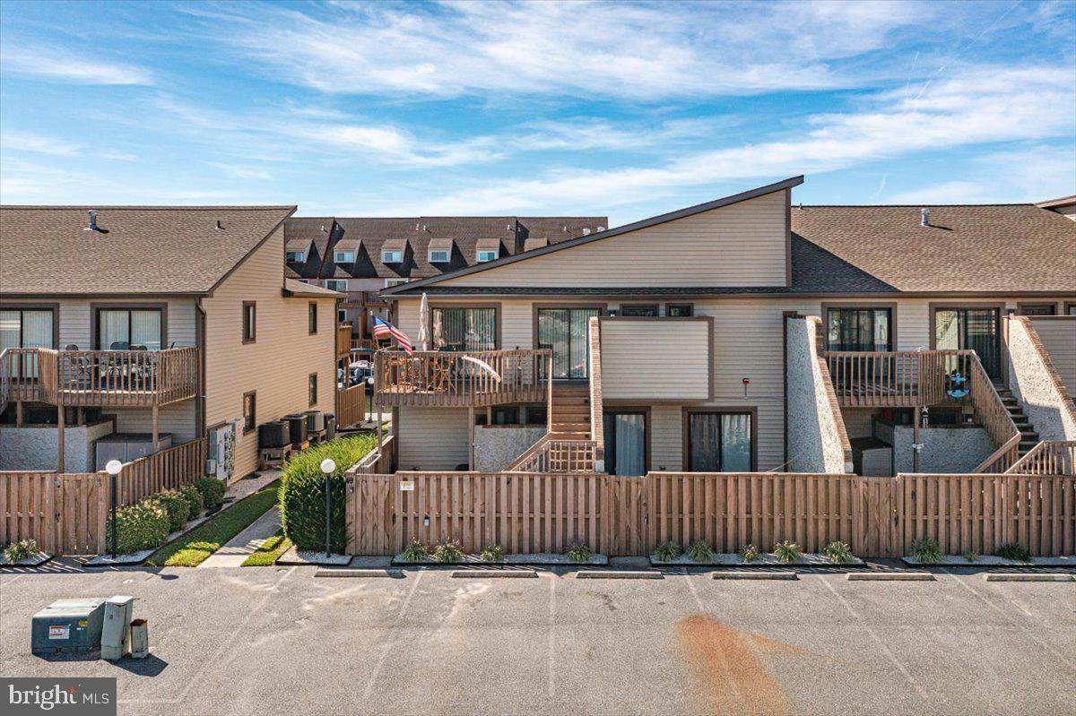 105 120TH Street - Photo 1