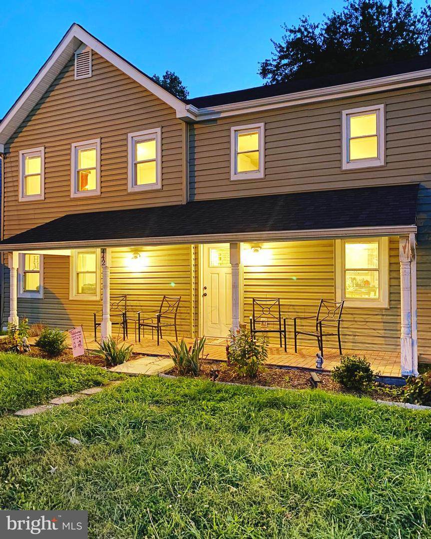 442 Railroad Avenue - Photo 1
