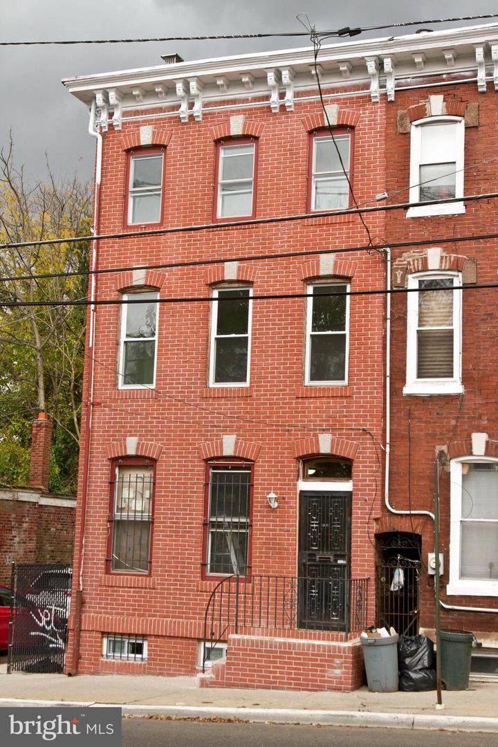 309 Calhoun Street - Photo 1