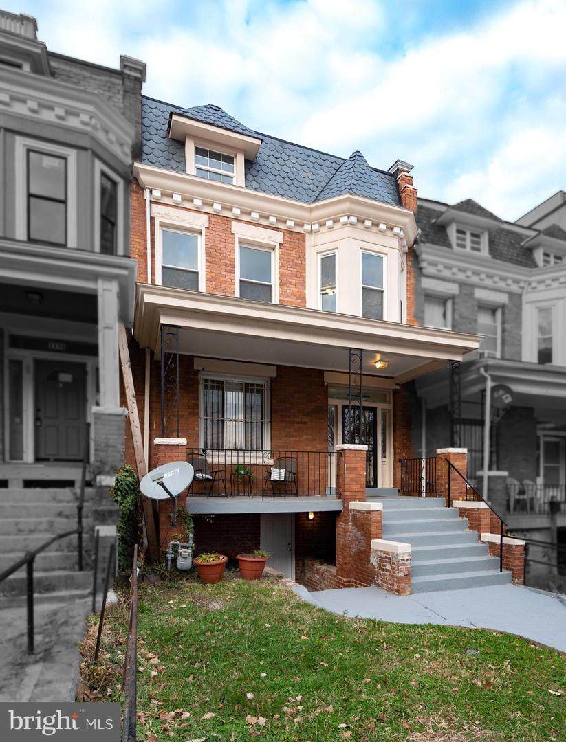 1113 Clifton Street - Photo 1
