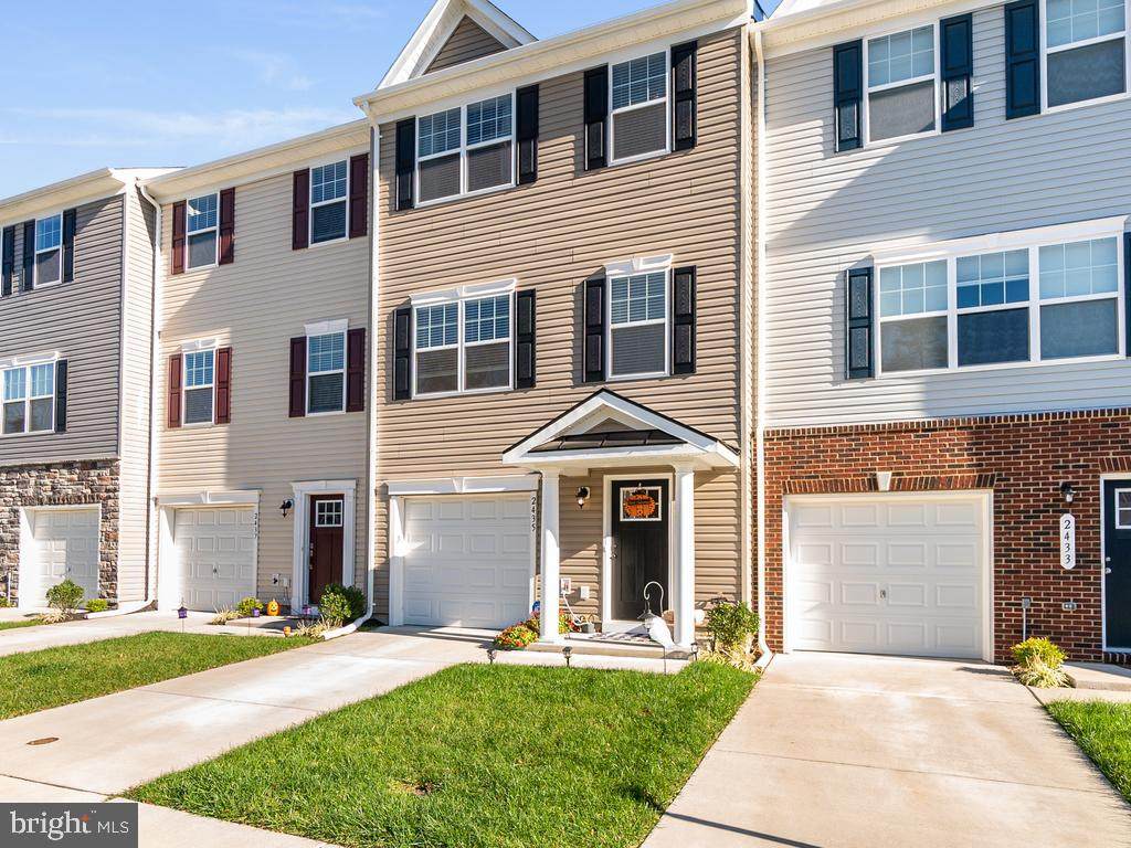 2435 Drake - Photo 1