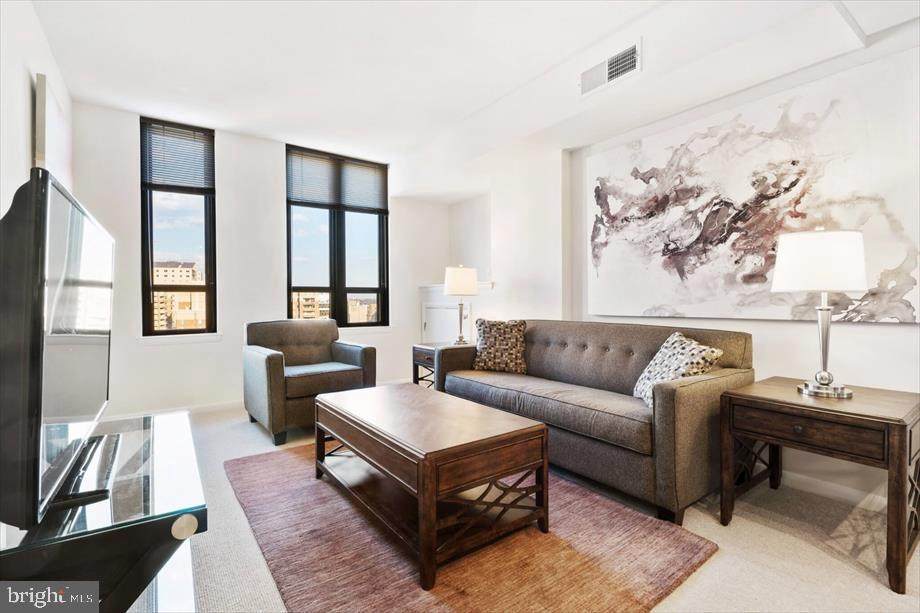 425 Massachusetts Avenue - Photo 1