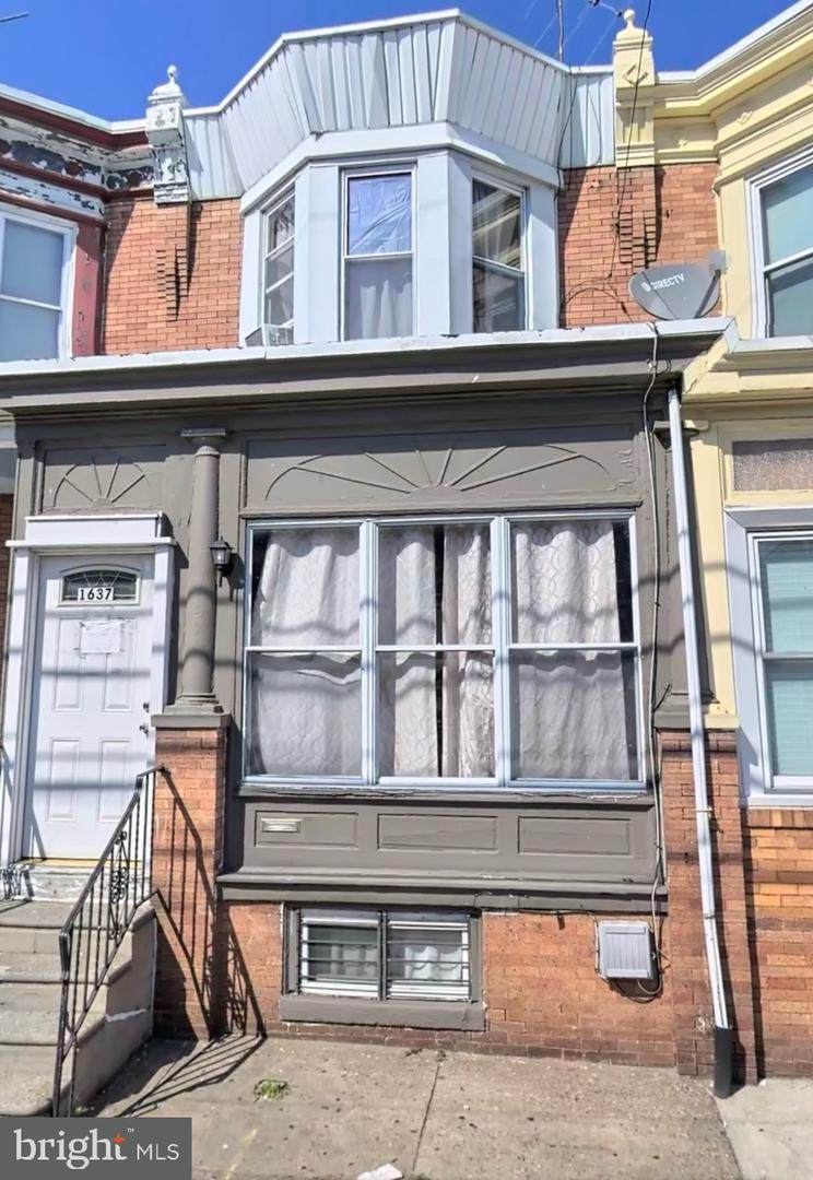 1637 Bridge Street - Photo 1