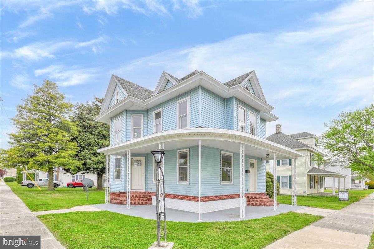 312 Walnut Street - Photo 1