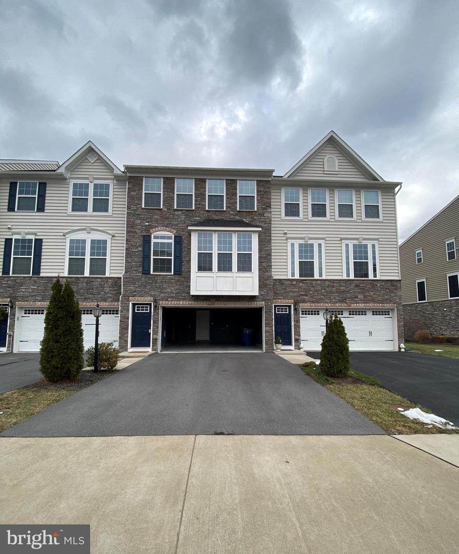 109 Hornbeam Drive - Photo 1